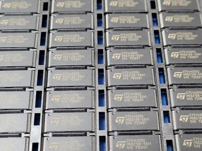 (156 PCS) M68Z128-55N1 STMICRO Standard SRAM, 128KX8, 55ns, CMOS, TSOP32