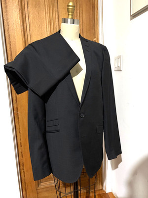 Tiger of Sweden Mens Slim Fit Charcoal Suit, Super 130 s Wool Size 40L