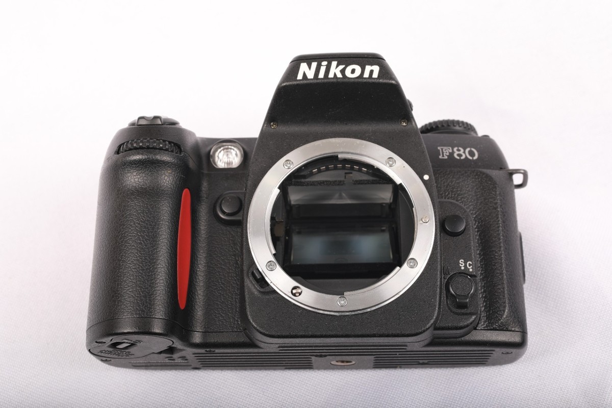 【S2217】Nikon F80/AF NIKKOR 35-70 ニコン Nikon F80 autofocus film camera with 35-70mm zoom lens | Classic