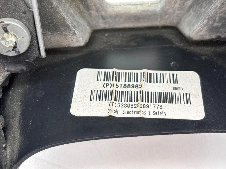 Оригинальный руль для Chevrolet Silverado 1500 2003-2007 годов выпуска 15188989 - Изображение 4 из 4