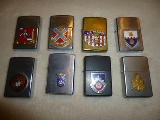 Dachbodenfund Zippo Konvolut 8 Stück alter unbekannt ...siehe Bilder