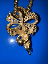 Camrose Kross JBK Bow Necklace Cherub Rhinestone Pendant Gold Tone 20"