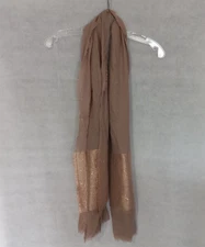 The Office TV Show Prop Wardrobe Costume Jenna Fischer Pam Beesly Scarf (01)