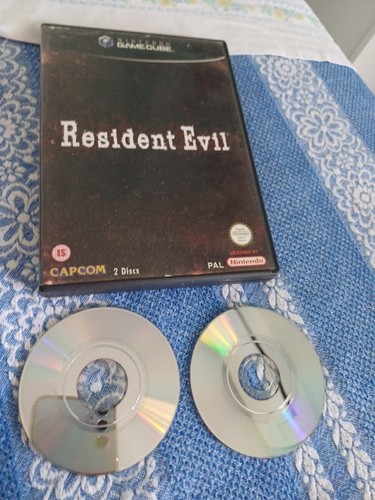 LOTTO RESIDENT EVIL 0-1-4 NINTENDO GAMECUBE ITA - Foto 5 di 16