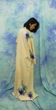        Beautiful Japanese KIMONO made in Japan made of silk 59.8inch 152cm