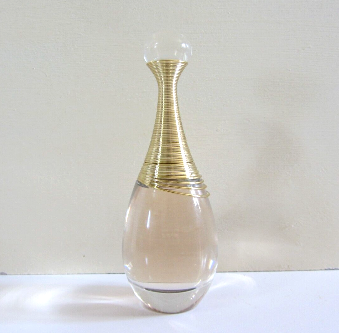 J'Adore Christian Dior Eau de Parfum Spray 3.4 oz 100 ml (box