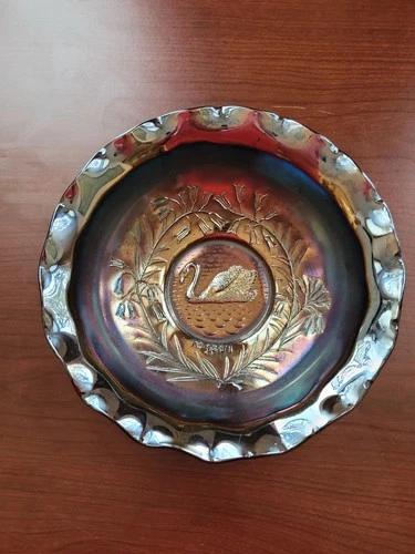 Nice Crown Crystal Carnival Glass Black Amethyst Australian Swan Bowl