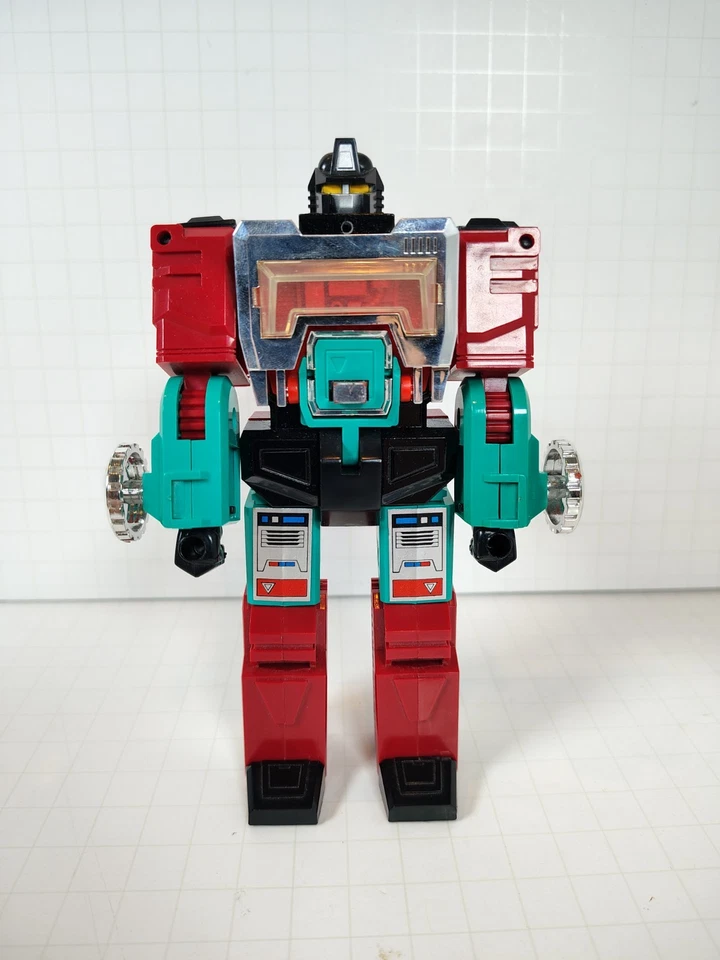 Transformers G1 Vintage Microscope Perceptor #4 100% complete with Paperwork - Image 2 of 4