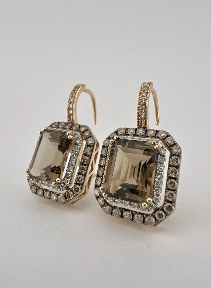 Pendientes con halo de diamantes champán y cuarzo ahumado de oro rosa de 14k de diseñador Foto 3 de 4