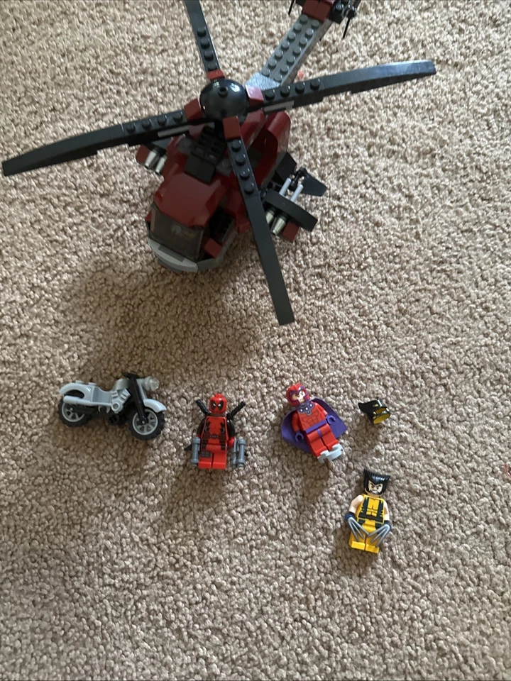 LEGO Marvel Super Heroes Wolverine's Chopper Showdown 6866 Complete Set - Image 3 of 4