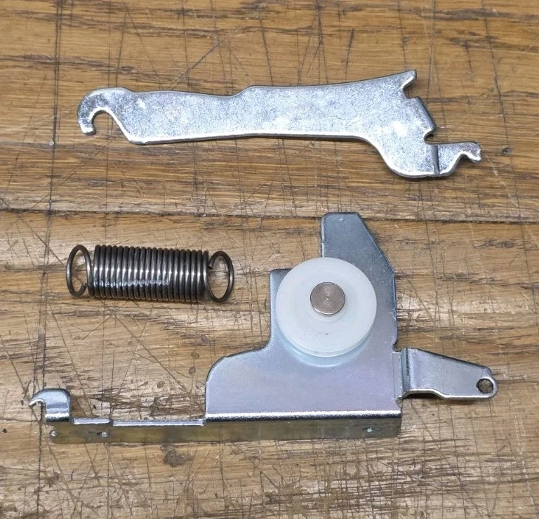 Samsung MC32DB7746KCE3 32L Microwave / Door Mechanism