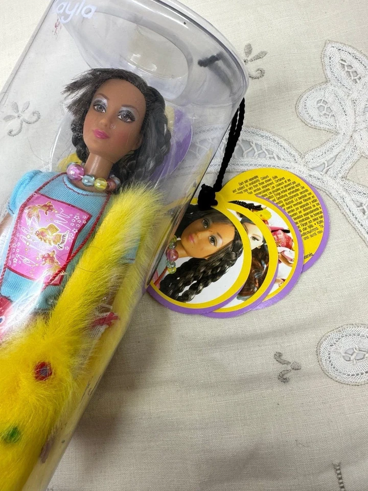 Barbie Fashion Fever Tokyo Pop Kayla Doll 2004 Mattel RARE NIB - Image 2 of 4