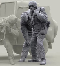 1/35 Resin US 2 Soldiers Wounded unpainted unassembled a023
