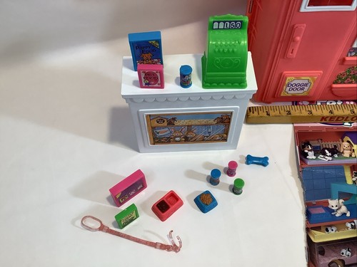 Vintage 1992 LPS G1 Littlest Pet Shop Pink Store PLAYSET Kenner W/ Accessories** - Picture 7 of 13