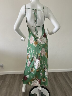 green emerald velvet dress Zara Green Floral Print Open Back Midi Dress (Removable Feather Cuff  included)