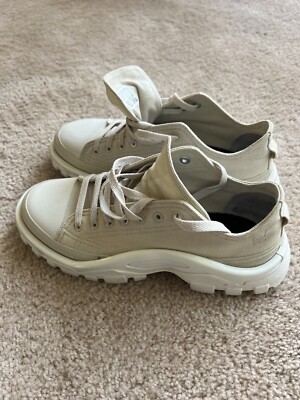 detroit runner white
