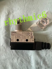 New OMRON SHL-Q2155-01 travel switch Fast FedEx or DHL