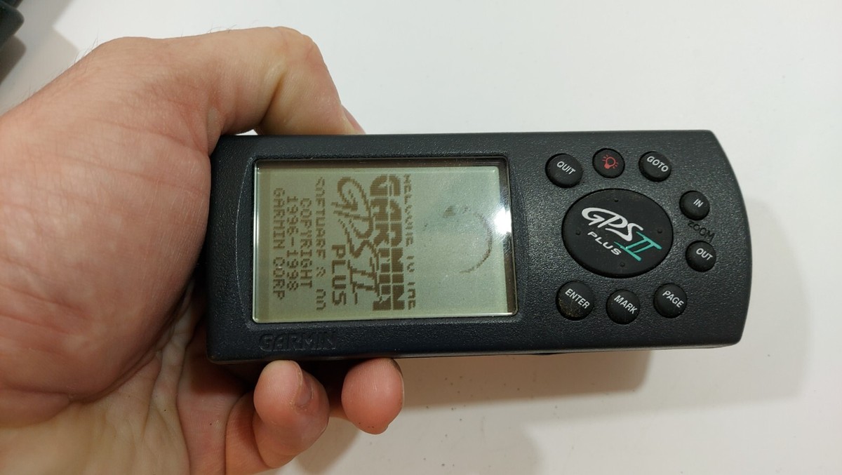 83.Garmin GPS II Plus Personal Navigator GPS Handheld | eBay 83.Garmin GPS II Plus Personal Navigator GPS Handheld | eBay