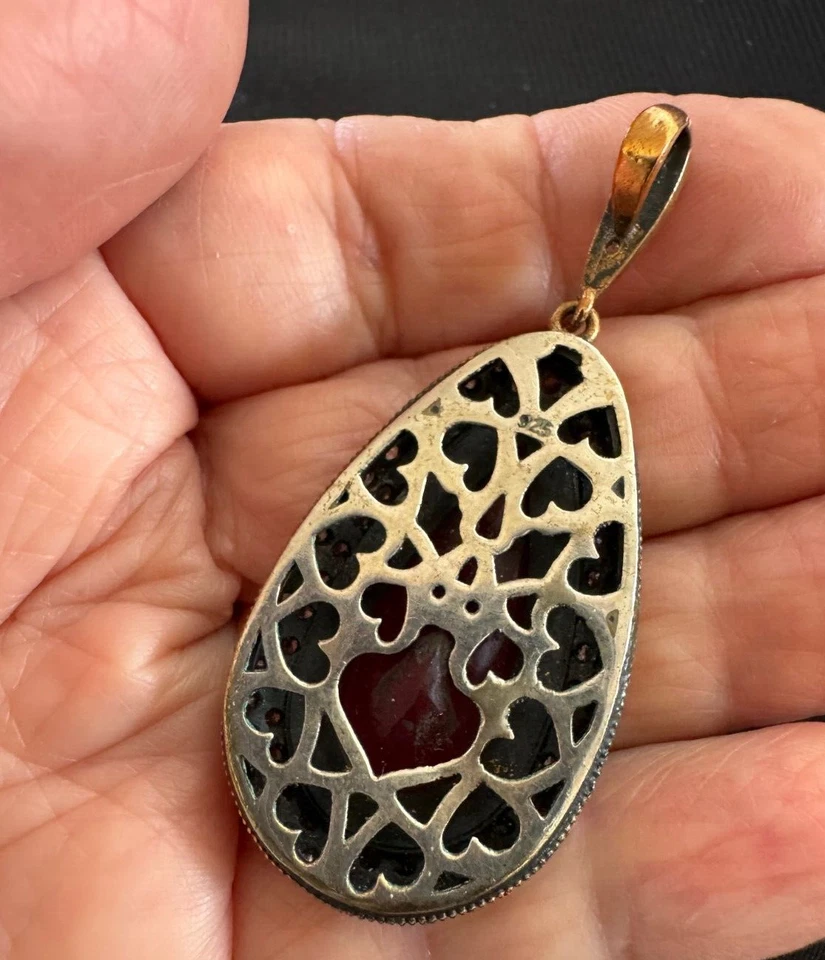 Colgante de piedra de vidrio facetado rojo rubí plata 925 diamantes de imitación transparentes paca de cobre Foto 3 de 4