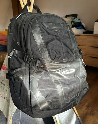 EVERKI Professional Laptop Backpack Unisex Black EKP133B