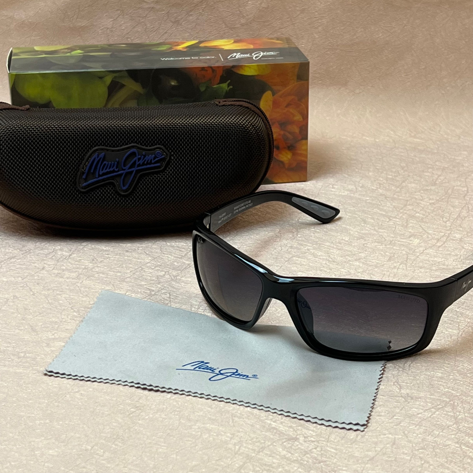 Maui Jim Kanaio Coast Sunglasses Mens 61-17-127 Gray Tinted