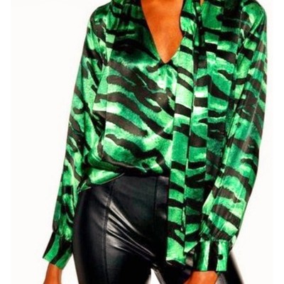 Top Shop Womens Career Blouse Size 8 USA Animal Print Emerald Green NEW