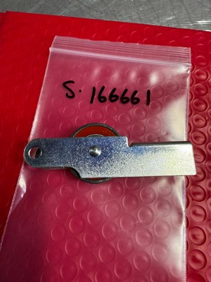 S16666-1 Pressure  Roll Assembly- NEW OPEN BOX REPLACEMENT FOR Lincoln Welder