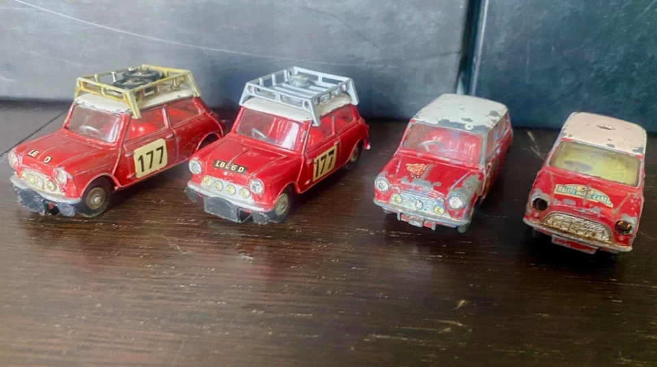 CORGI TOYS MINI COOPER RALLY 4 MODELLI RARI DA RESTAURO 1:43 - Immagine 3 di 4