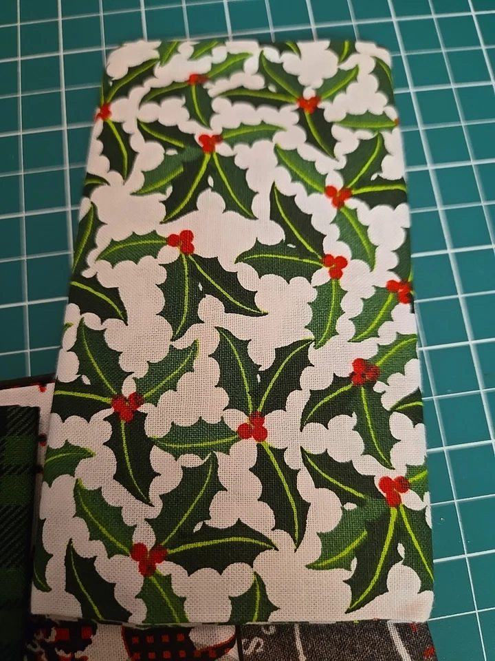 FAT QUARTER BUNDLE 5 - Plaid Trees Deer  Red Green Holly Winter Christmas - Image 3 of 4