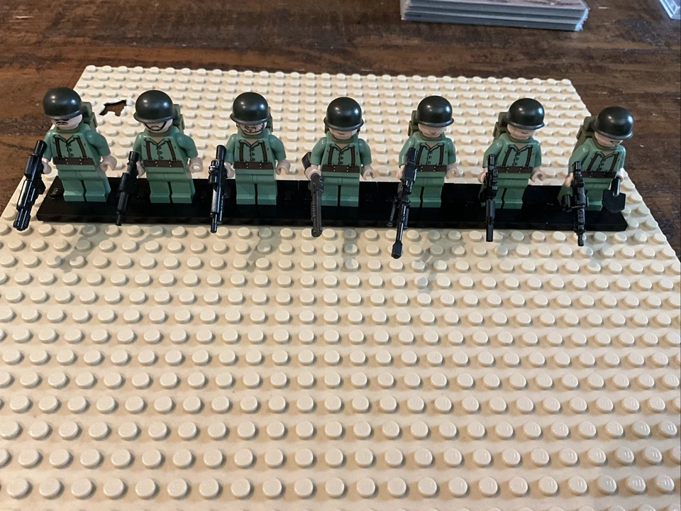 LEGO WWII U.S. Marine Minifigura Lote De 7, Auténticas LEGO, Armas BrickArms Foto 3 de 4