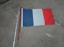 Porte pavillion mat voilier