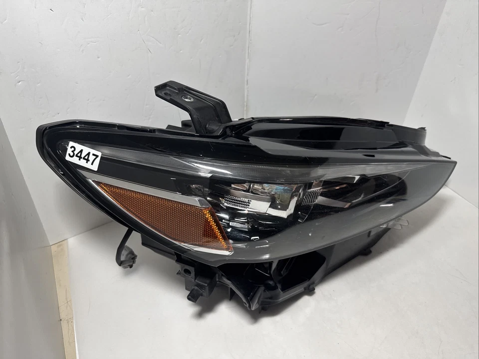 Faro LED pasajero derecho Mazda 6 2018 2019 2020 2021 pieza OEM #GRF5-51030 Foto 2 de 4