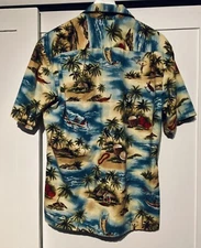 Vintage Hilo Hattie Blue Surf Canoe Bay Hula Hawaiian Aloha Shirt Men’s Small