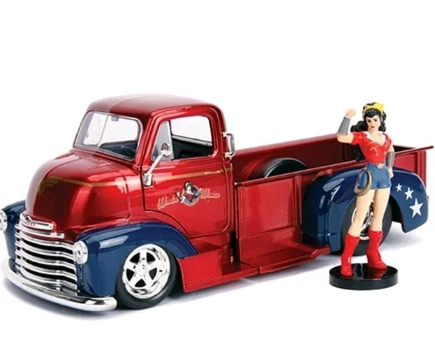 Jada Toys DC Comics Bombshells Wonder Woman 1952 Chevy Coe Pickup Die-Cast - Image 2 of 4