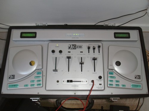 DJ Twin CD player. has
