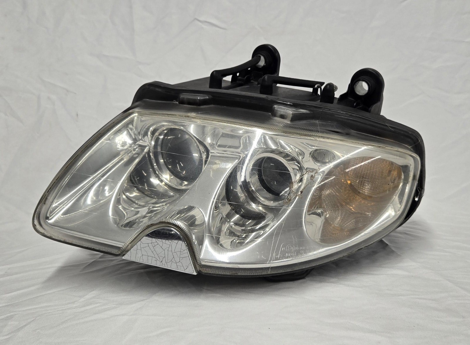 2005 Maserati Quattroporte M139 Front LH Left Driver Xenon Headlight Assy.