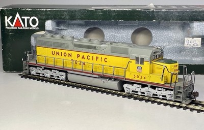 Kato HO Scale 37-01E USA EMD SD40 Diesellok Union Pacific Railroad #3024