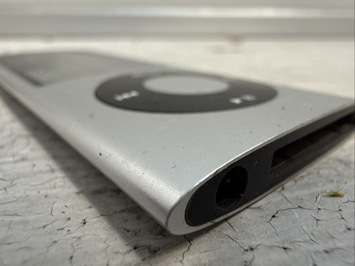 Apple iPod Nano 5th Gen 8GB A1320 - Silver | eBay