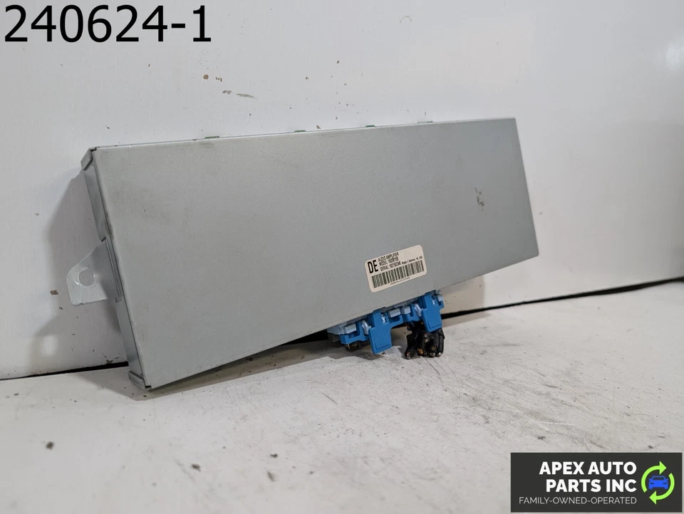 OEM 1999 Cadillac Catera 3L ANTENNA AMPLIFIER #16209109   171205 - Image 2 of 4