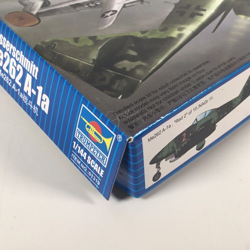 Trumpeter Messerschmitt Me262 A-1a 1:144 Model Kit 01319 No decals - Picture 12 of 12
