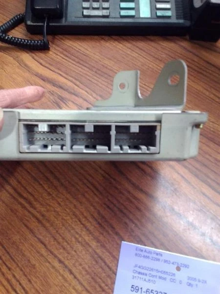 Chassis ECM Automatic Transmission Fits 05 IMPREZA 185241 - Image 3 of 4