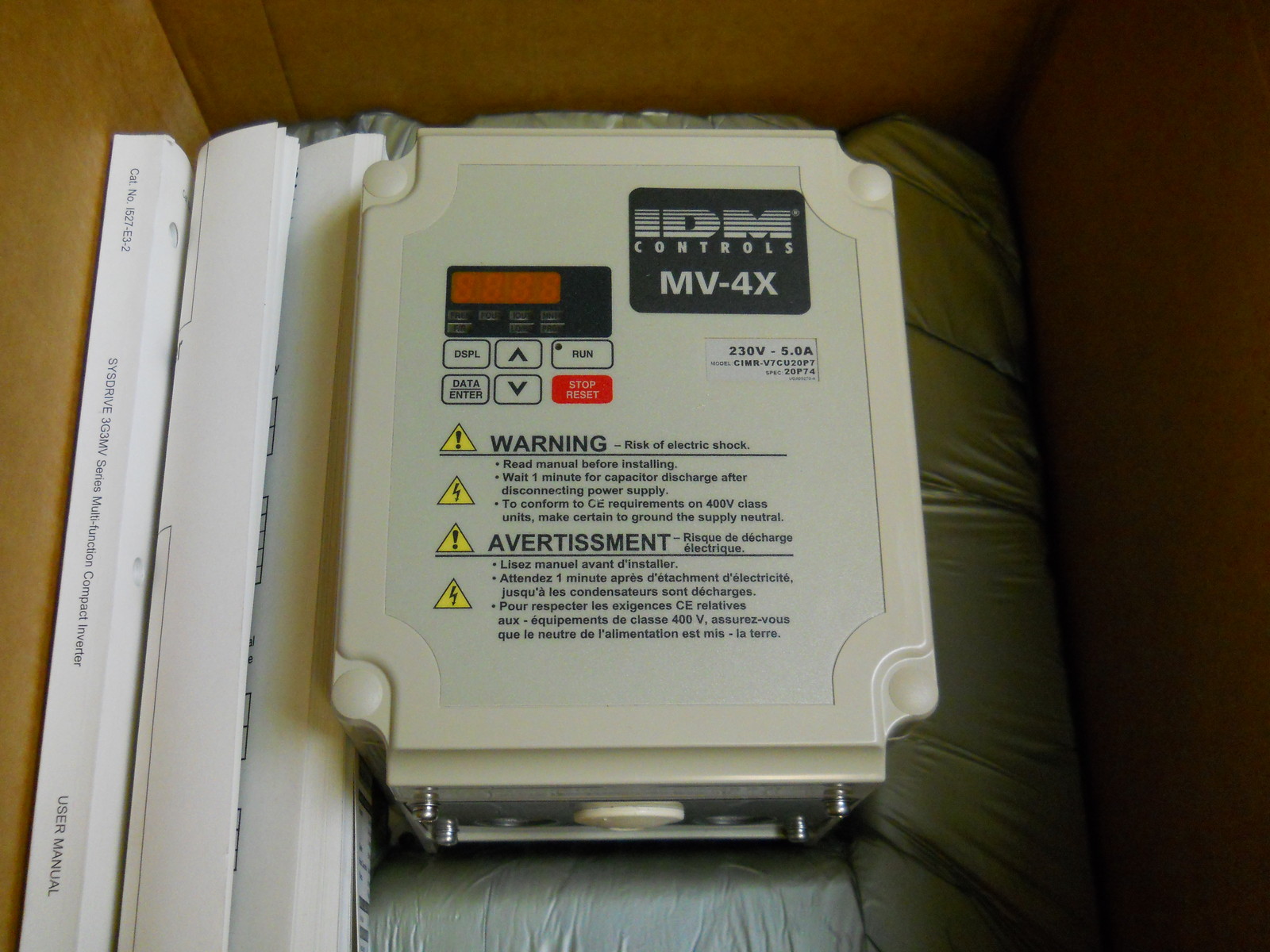 OMRON CIMR-V7CU20P7 3-PH INVERTER DRIVE 230V/5A NEW CONDITION IN BOX