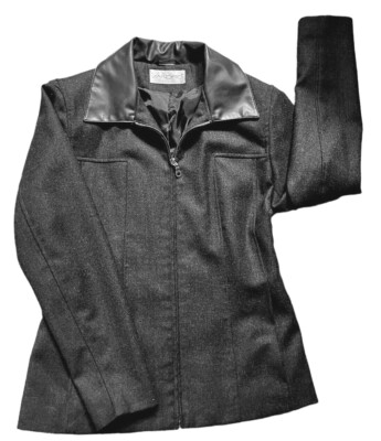 SANDRO WOOL GRAY JACKET WITH BLACK LEATHER COLLAR ZIP FRONT (SIZE 8)