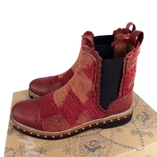 NEW FREE PEOPLE Burgundy Kilim Textile Atlas Chelsea Ankle Boots Studded 38 - 8