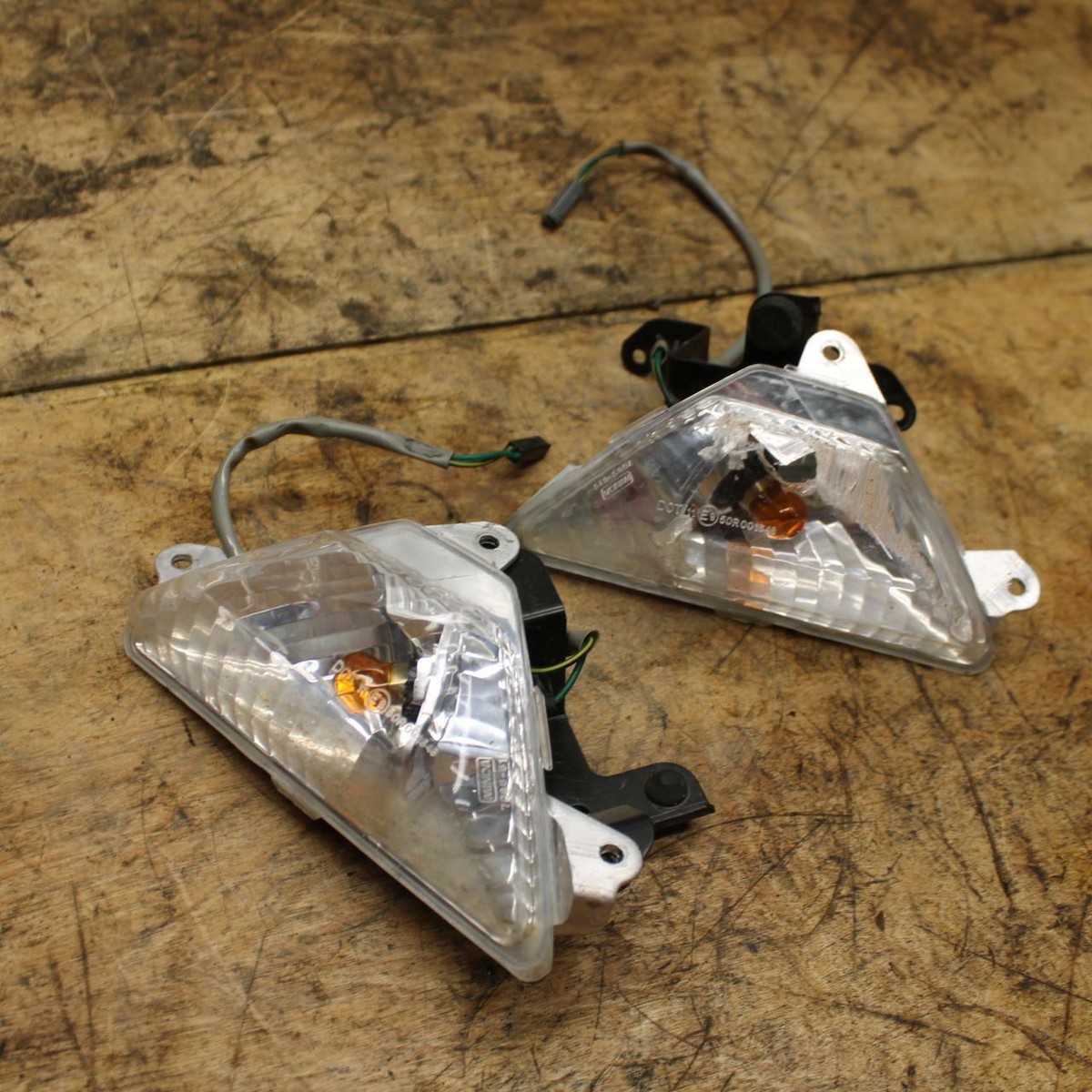13-18 KAWASAKI NINJA ZX6R FRONT LEFT RIGHT TURN SIGNALS LIGHT
