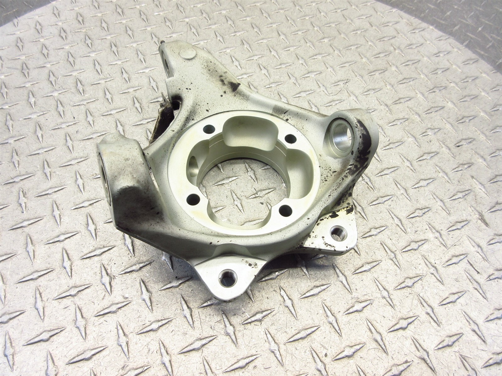 1995 Ferrari 355 F355 Spider Motronic 2.7 left Driver Steering Knuckle 167485