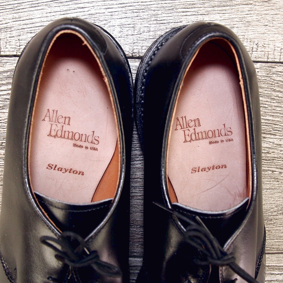 *NIB* $395 Allen Edmonds DESERT MOUNTAIN Golf 9 EEE Wide Black * add $15 Trees NIB * $395 Allen Edmonds SLAYTON 9 B Narrow Black * add $15  main image 3