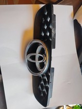 Oem Genuine Toyota 2000-2002 Celica Chrome Front Grille Emblem 90975 Oem Genuine Toyota 2000-2002 Celica Chrome Front Grille Emblem 90975