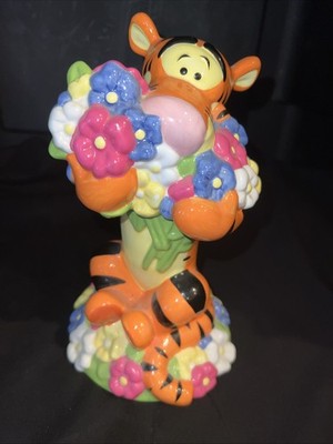 8.5  Disney Winnie The Pooh Park Lane, Tigger W/Garden Ceramic Coin Bank