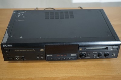 Sony MXD-D1 MD MiniDisc-Recorder/ CD-Player Kombination in Schwarz